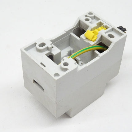 Legrand 03235 Power Adapter Sockel