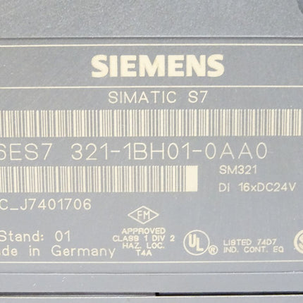 Siemens S7-300 SM322 6ES7321-1BH01-0AA0 / 6ES7 321-1BH01-0AA0 (mit Klappe und ohne Stecker)