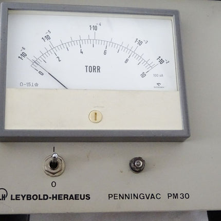 Leybold-Heraeus Penningvac PM30 /162 91